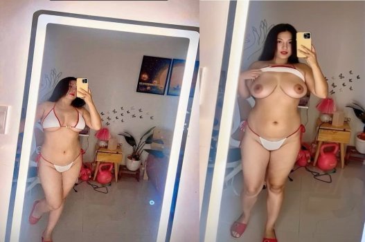 Cô nàng bốc lửa khoe thân quyến rũ
